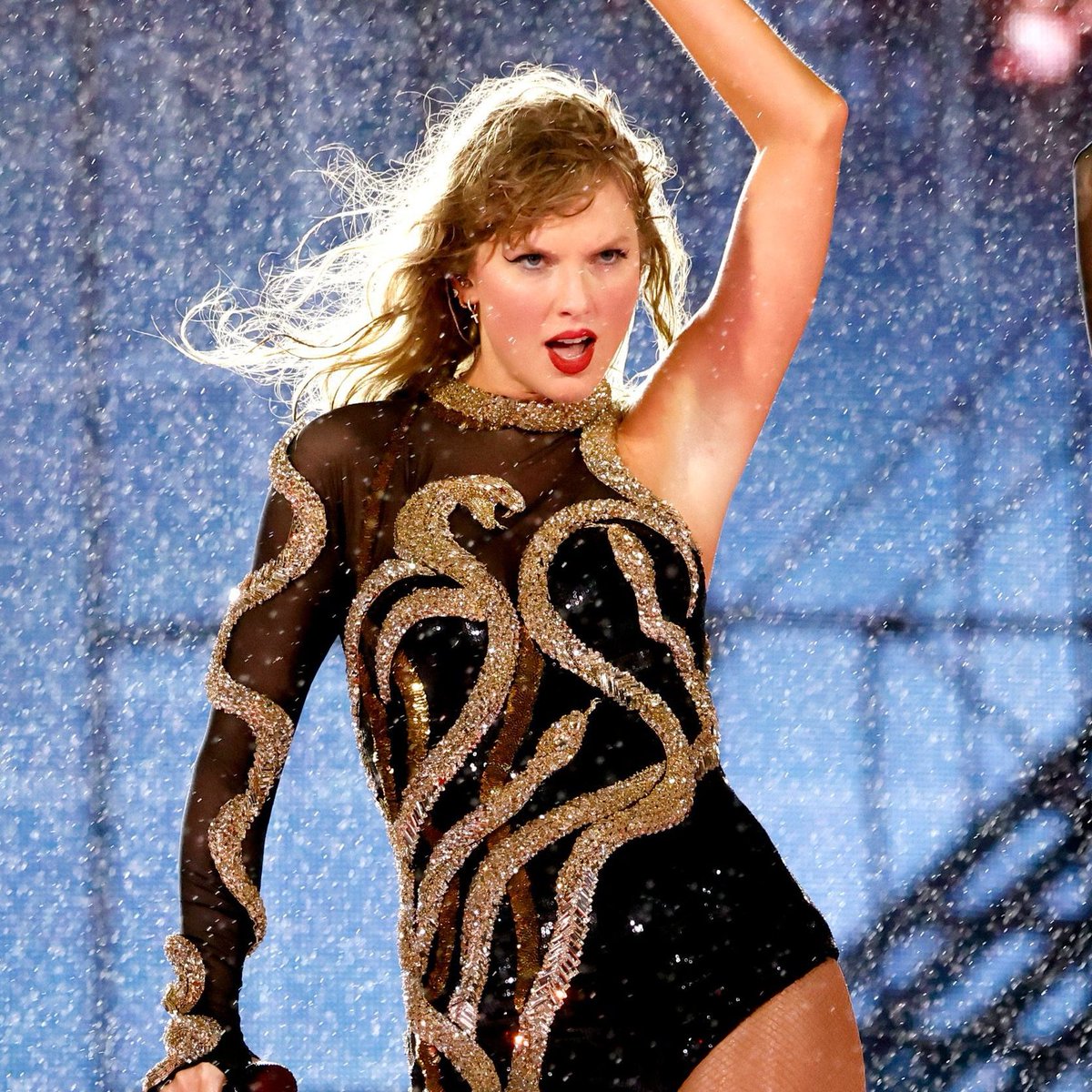 portalrepbr_'s tweet image. getting ready                     to make history