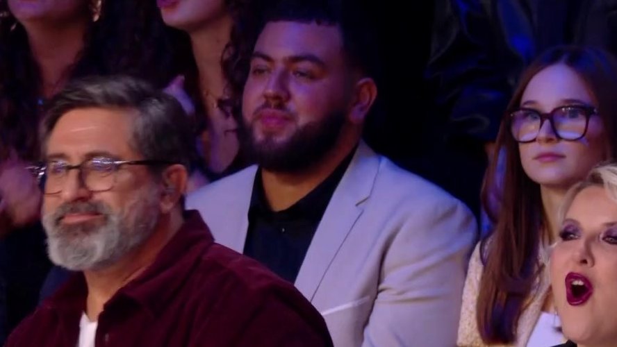 cgtvoff's tweet photo. Je soupçonne Aïmed de le faire exprès juste pour qu'on parle de lui non-stop... Ca fait plus de peine qu'autre chose. #staracademy #staracademylelive https://t.co/X2rCLGBPNY