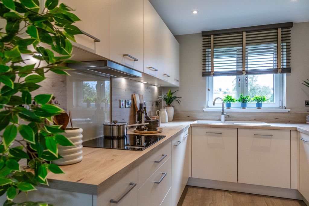 HHayhill's tweet image. How important is natural light in your dream kitchen? 🌿☀️

Bright, airy spaces make cooking and gathering so much more enjoyable. Our homes are designed with this in mind, plenty of light, plenty of space, and a welcoming feel.

#KitchenInspo #NaturalLight #DreamKitchen