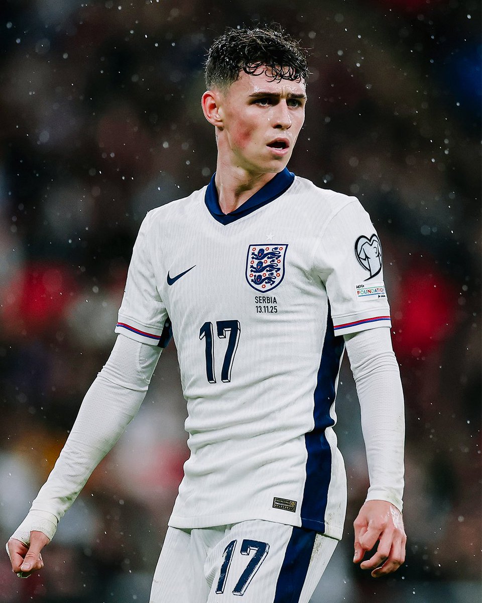 والله لايق عليه 17 كل شي يذكرني بمحبوبي 😞👑