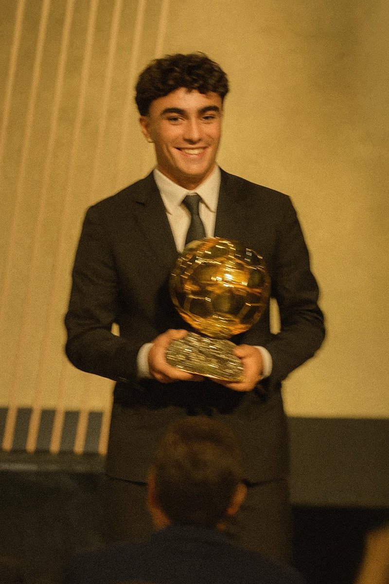 Decidme 5 atacantes españoles (sanos) mejores que Jan Virgili ahora mismo