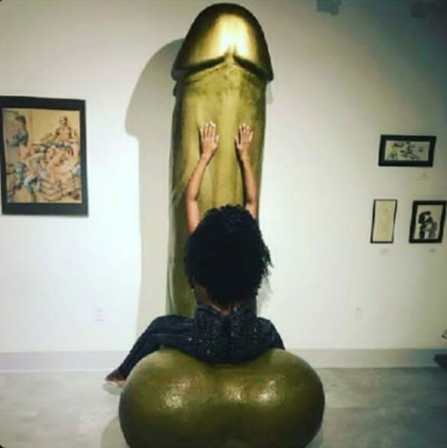 Manlizquad's tweet photo. Omg, how the hell are U ? https://t.co/p9X08Lfmfe