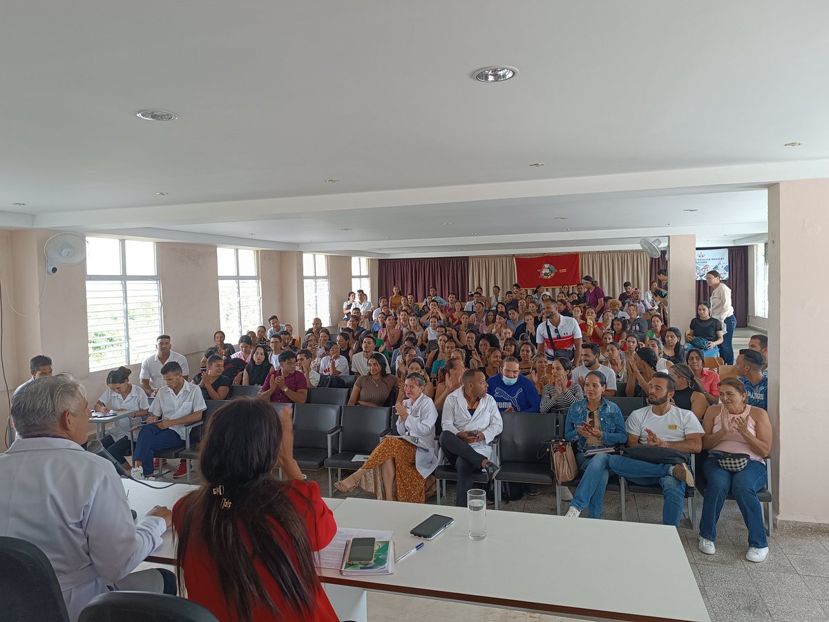 Decano Facultad de Ciencias Médicas Bayamo G3 tweet media