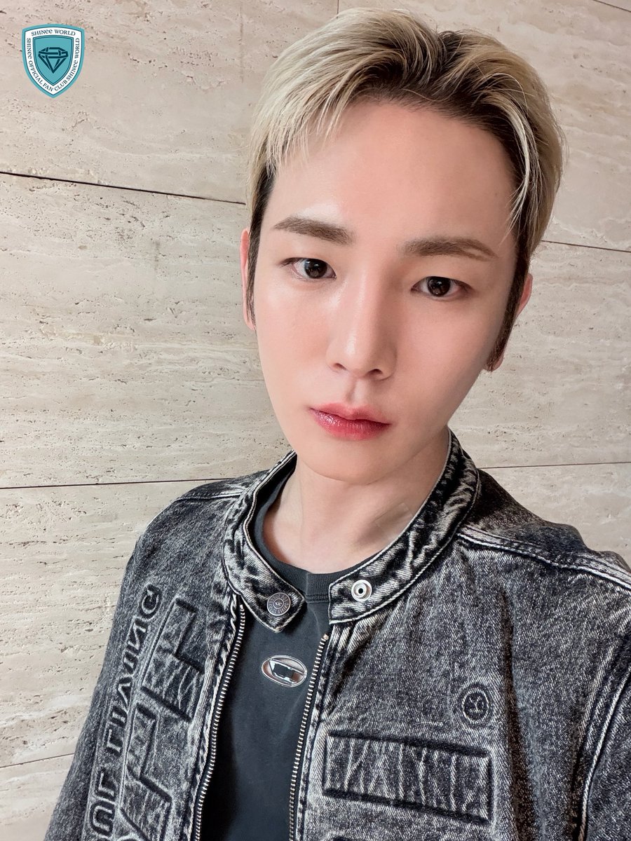 HMMMN! Atualização de Key no Weverse!

샤이니 키 #샤이니 #키 #SHINee #Key