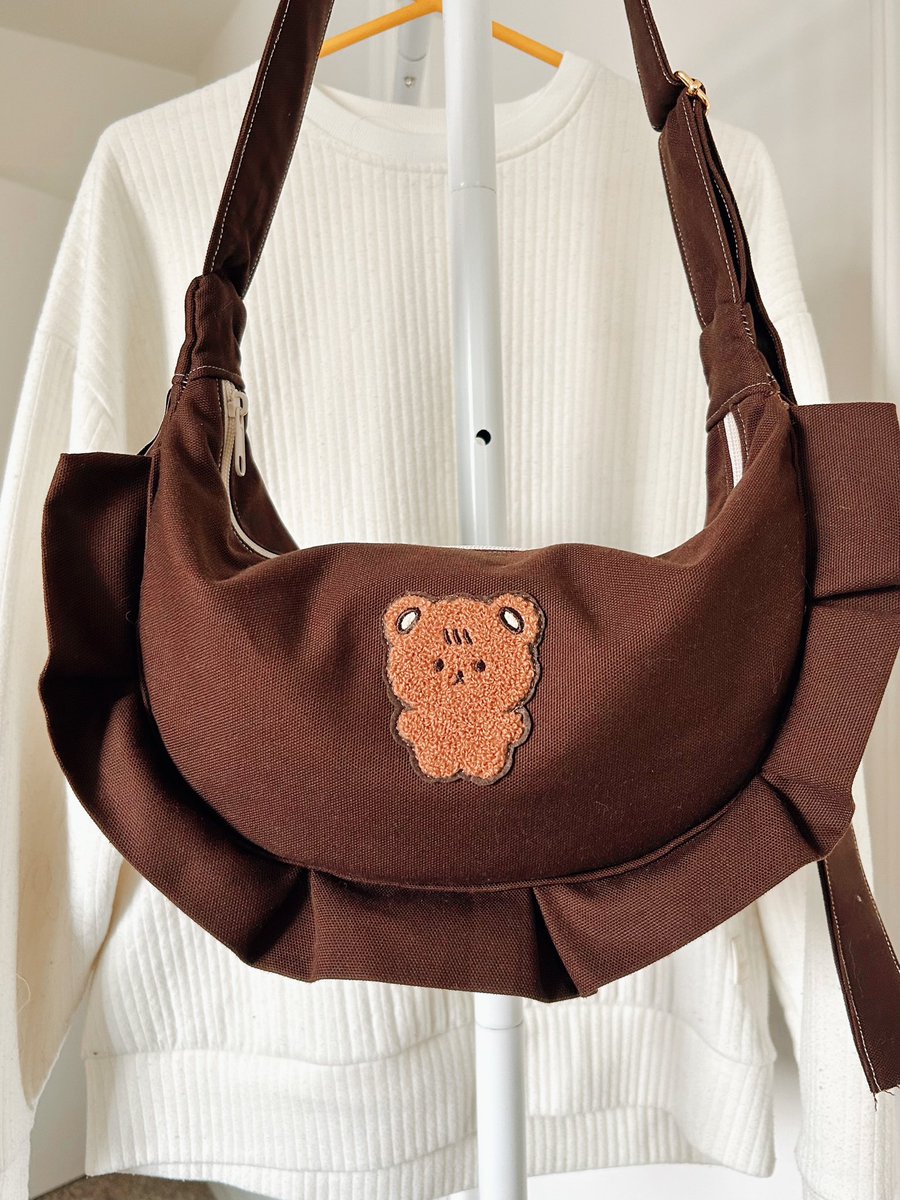 chocolettchoo's tweet photo. Helloooo I make cute accessories and thingsss :3 please check it out if you’re looking for something cozy!
૮₍ ˶ᵔᵕᵔ˶₎ა https://t.co/1jFRbeLcY0