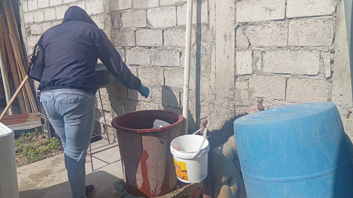 Salud_CZ8's tweet image. #MSPEnTerritorio | Personal de #ControlVectorial del #Distrito09D04 de @Salud_Ec, continúa abatizando casa a casa 🏡en  la parroquia #FebresCordero, con el objetivo de eliminar criaderos de mosquitos 🦟 y así evitar enfermedades vectoriales.