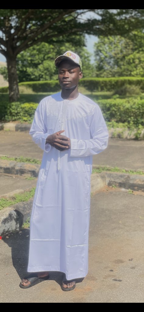 OxOlaniyi's tweet image. It’s Friday 

May we  witness many more 🤍🤲

@simply_dominion