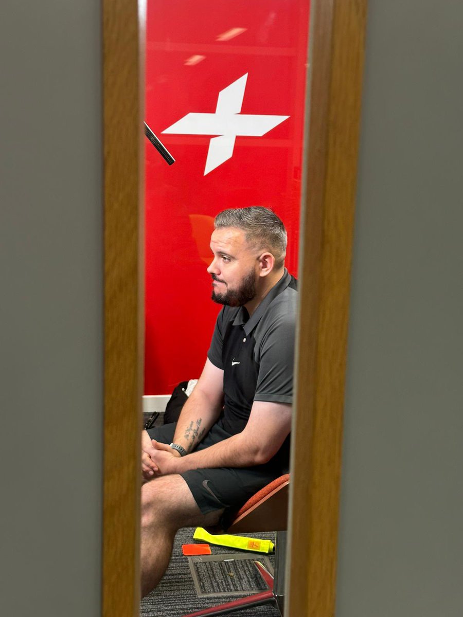 Wocko94's tweet image. Hectic but amazing week 👊⚽️

Took part in the FA’s new “Referee &amp;amp; Me” alongside refs from Premier League to grassroots — hoping to inspire the next generation. 

England vs Serbia at Wembley with unreal seats behind the dugout 🔥🏟️

#referee