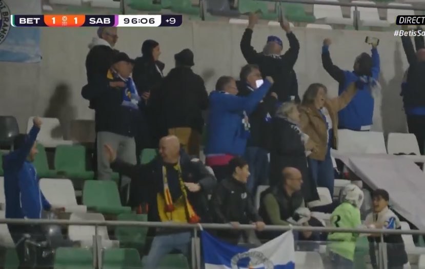 Así han empezado y así han acabado en el minuto 96, los seguidores del <a href="/CESabadell/">CE Sabadell 🧅</a> desplazados a la Ciudad Deportiva del <a href="/RealBetis/">Real Betis Balompié 🌴💚</a>