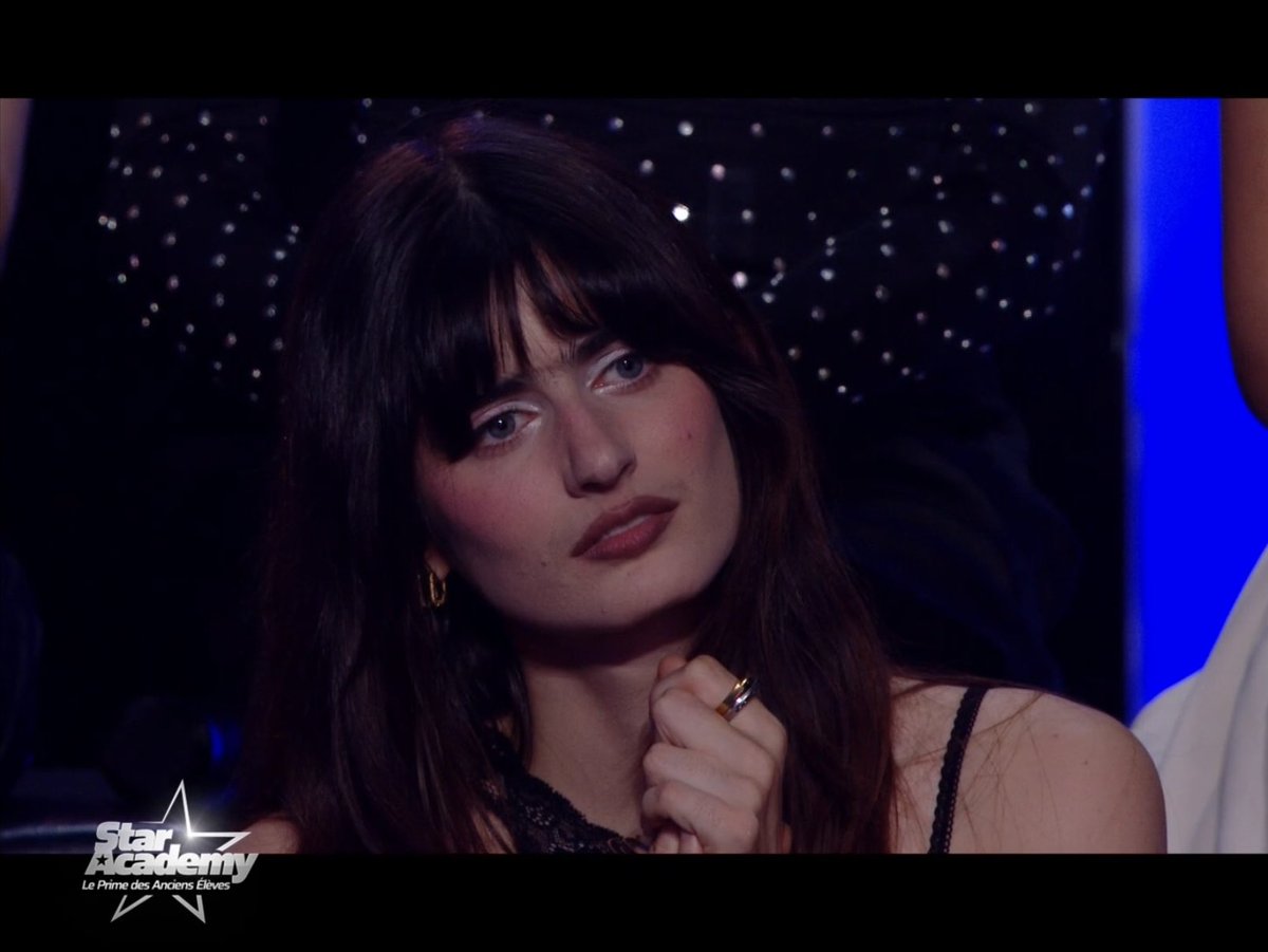 ginpasnette's tweet photo. C’est une dinguerie d’être aussi belle putain #StarAcademy https://t.co/80k6F1gZL5
