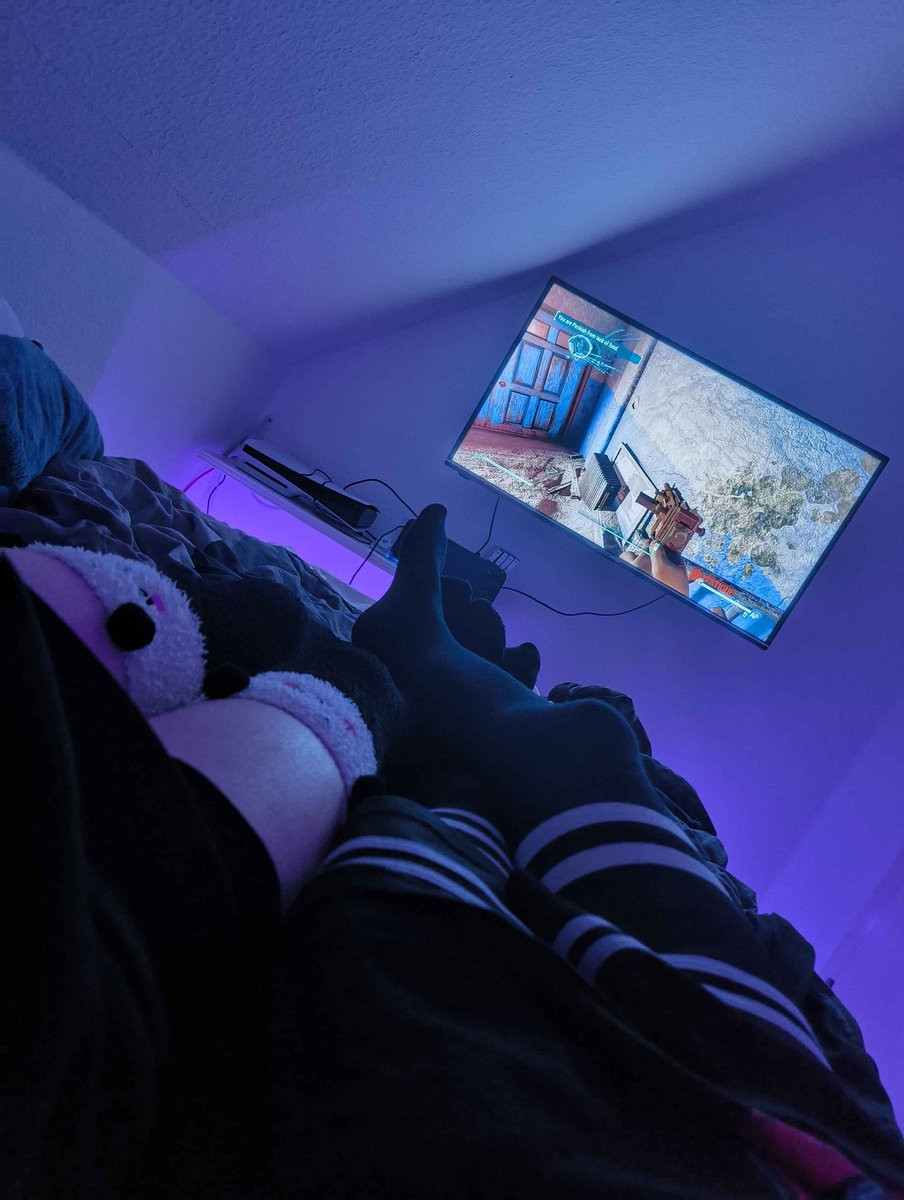 Fallout &amp; Femboy friday :3