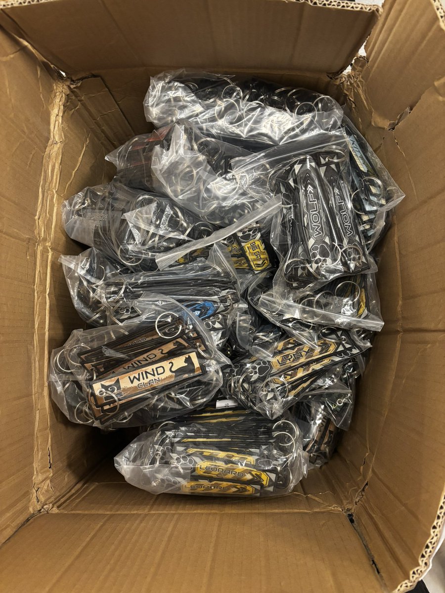 Just a reminder of our giveaway announcement and our website opening at 8 PM est TONIGHT! The website will go down a few hours beforehand to prepare. 

See you then!