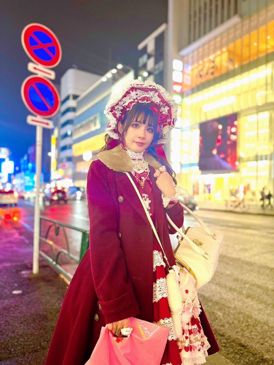 miiちゃん主催の甘ロリお茶会🫖🌹
沢山の甘ロリさん達と素敵な時間を過ごせました🎀
お話してくださった方、本当にありがとうございました💐(ゆっくりご挨拶出来てなく恐縮です💦)

2枚目はましぇりさんと奇跡的にザベス双子が出来たので🌹✨お美しすぎる…👼✨
二次会のお店もよきだった！
#ロリィタ