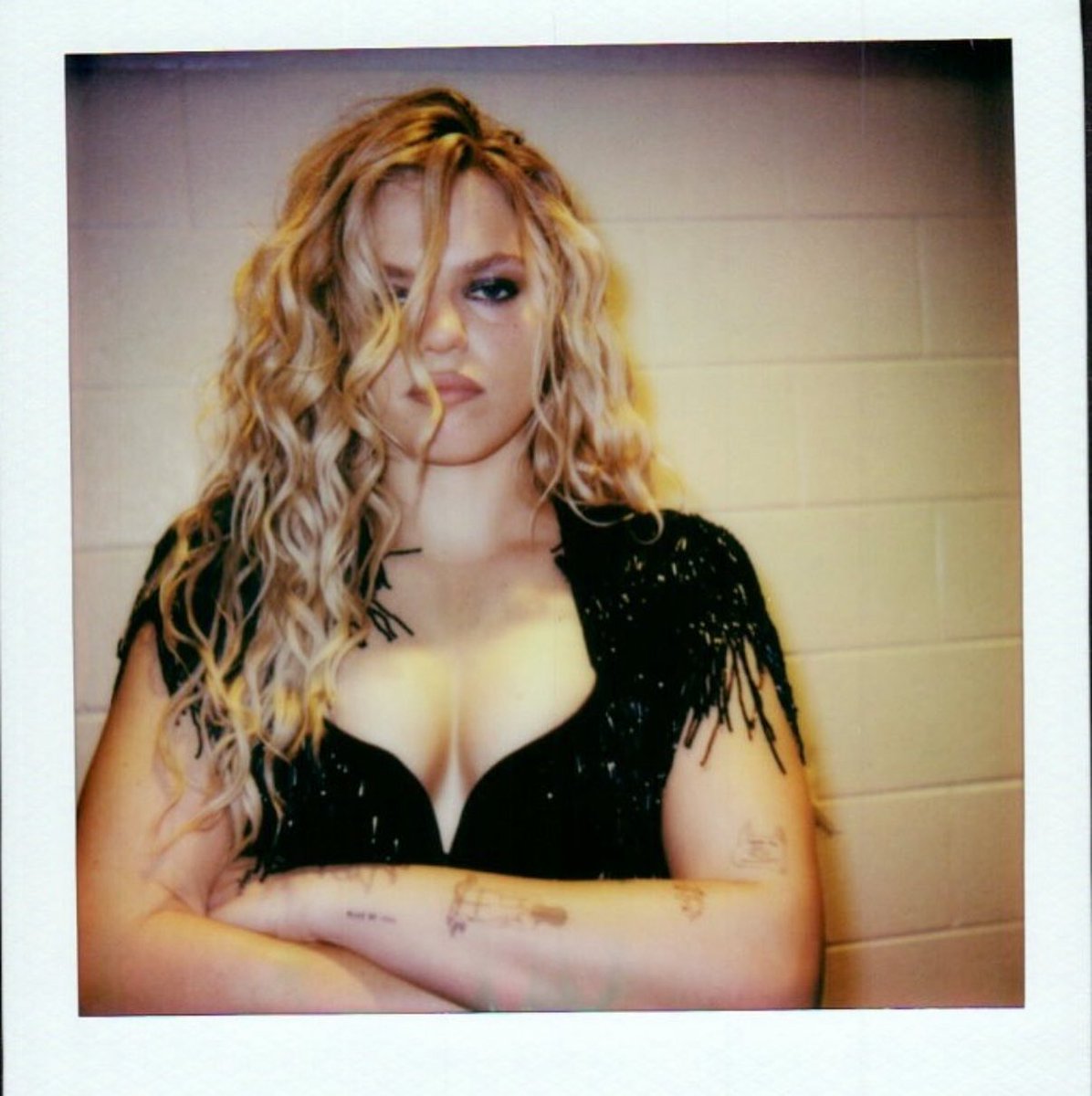 she could punch me in the face and i’d say thank u