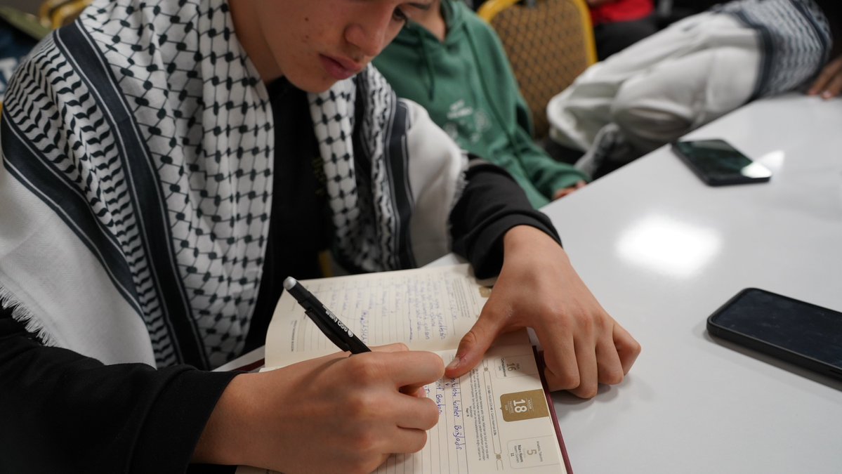 ☪ OKUL BAŞKANLARI EĞİTİM KAMPI | KUDÜS GRUBU

🔻 bir çocuktan bir #kudüs

#BizSevdalıyız #FetihNesli #YollarSenindir