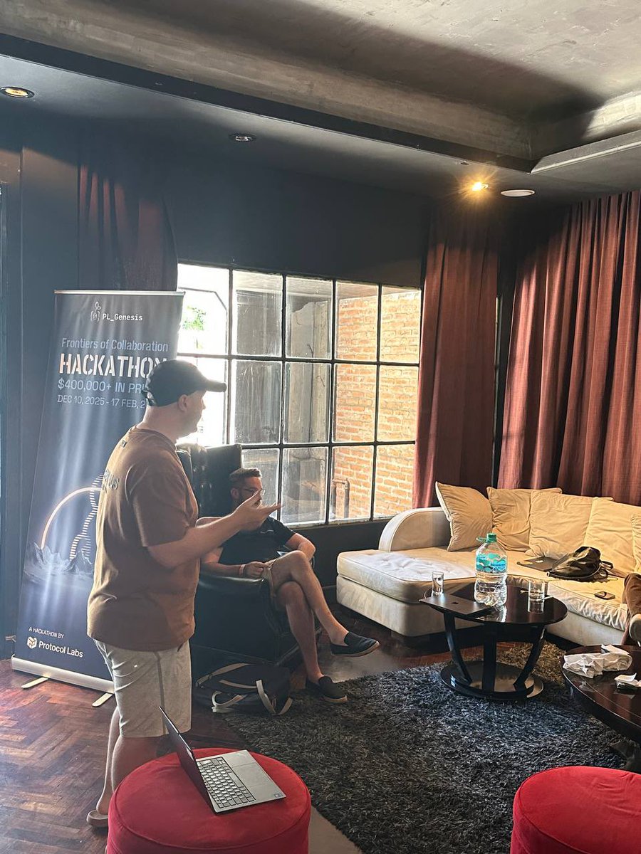 PL__Genesis's tweet image. Amazing energy here at Casa Innovacion Founder Residency/Hacker House! 🔥

Teams are all checked in and are working on polishing up their product, mock pitch sessions, feedback, and nonstop creation. ✨🏡