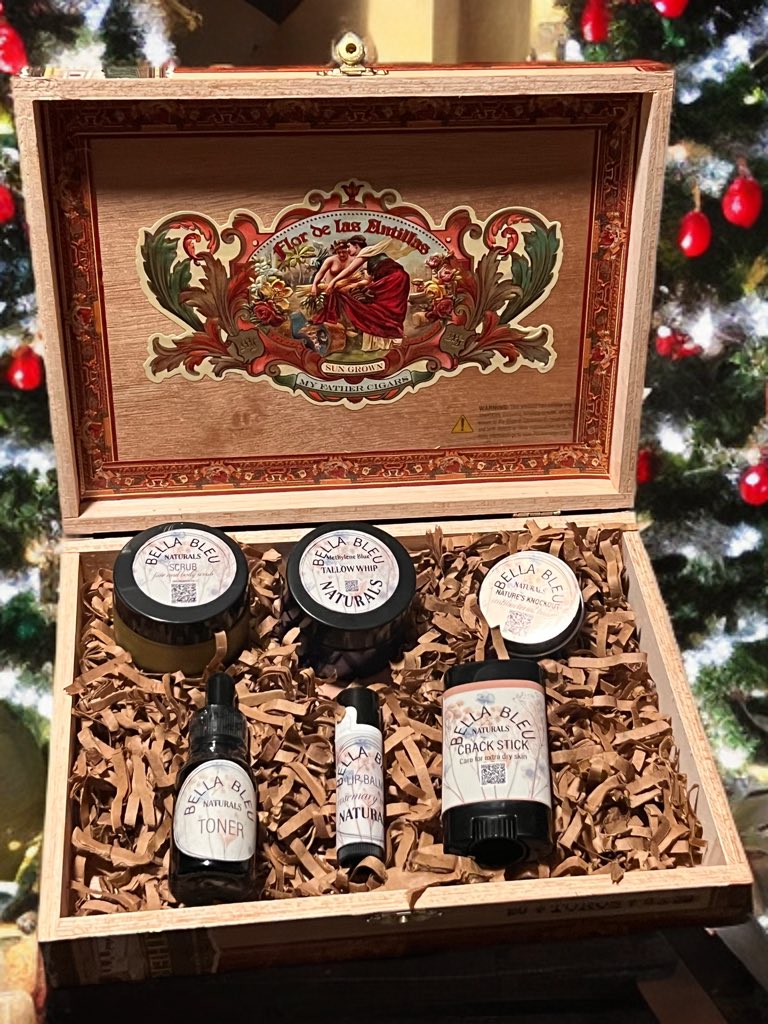 FREEBIE FRIDAY winners announced tonight.  Courtesy of BBN and <a href="/JohnDParody/">( Parody ) John Denver ✌️</a> 

Get those comments in for a chance to win. 
<a href="/lastnunny/">AmyMc</a> <a href="/KaiLuke9052/">Texas Born GMc</a>