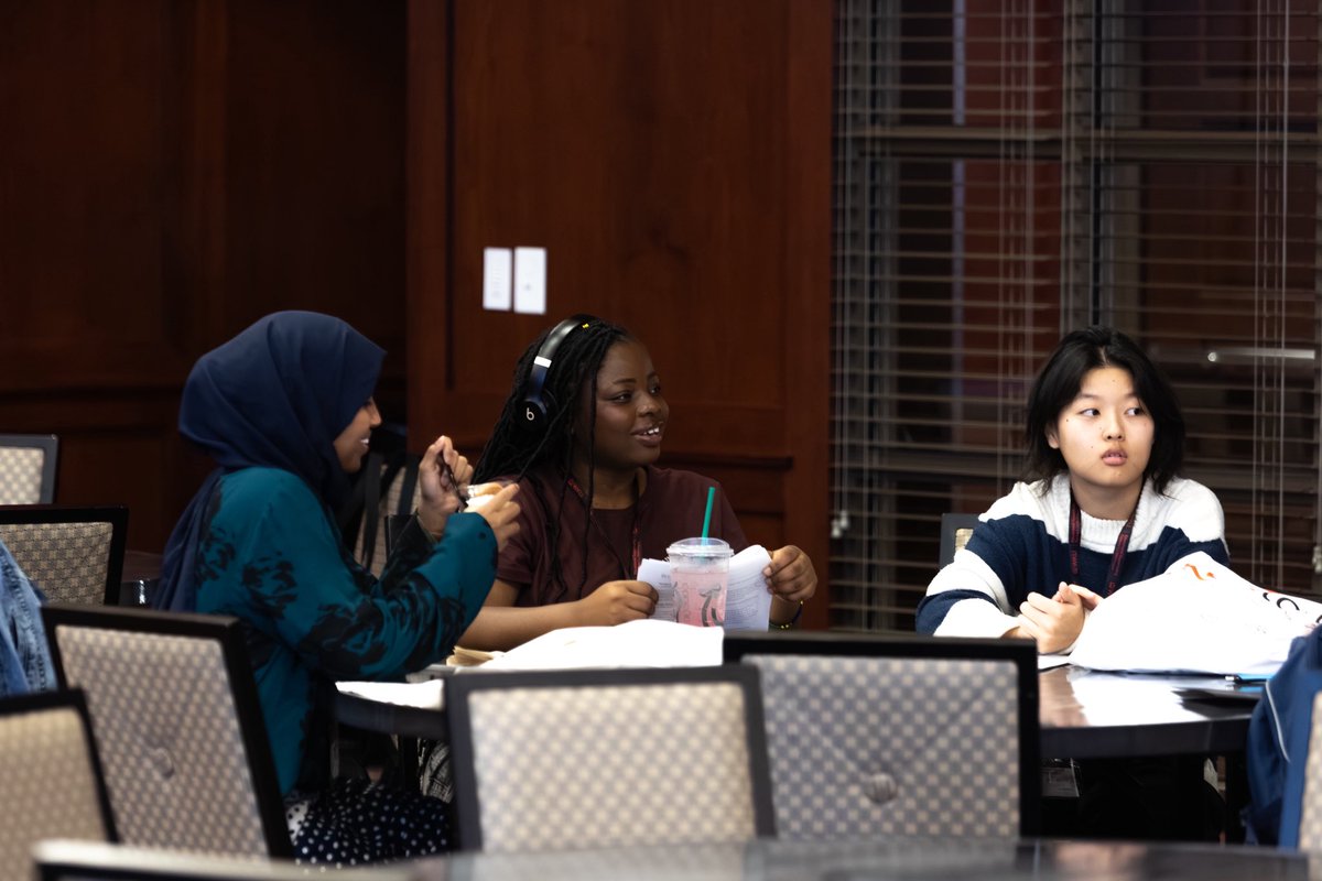 wku's tweet image. Kicked off the First-Generation Student Leadership Conference with so many inspiring speakers who shared their stories and experiences.

#WKU #FirstGen #StudentLeadershipConference