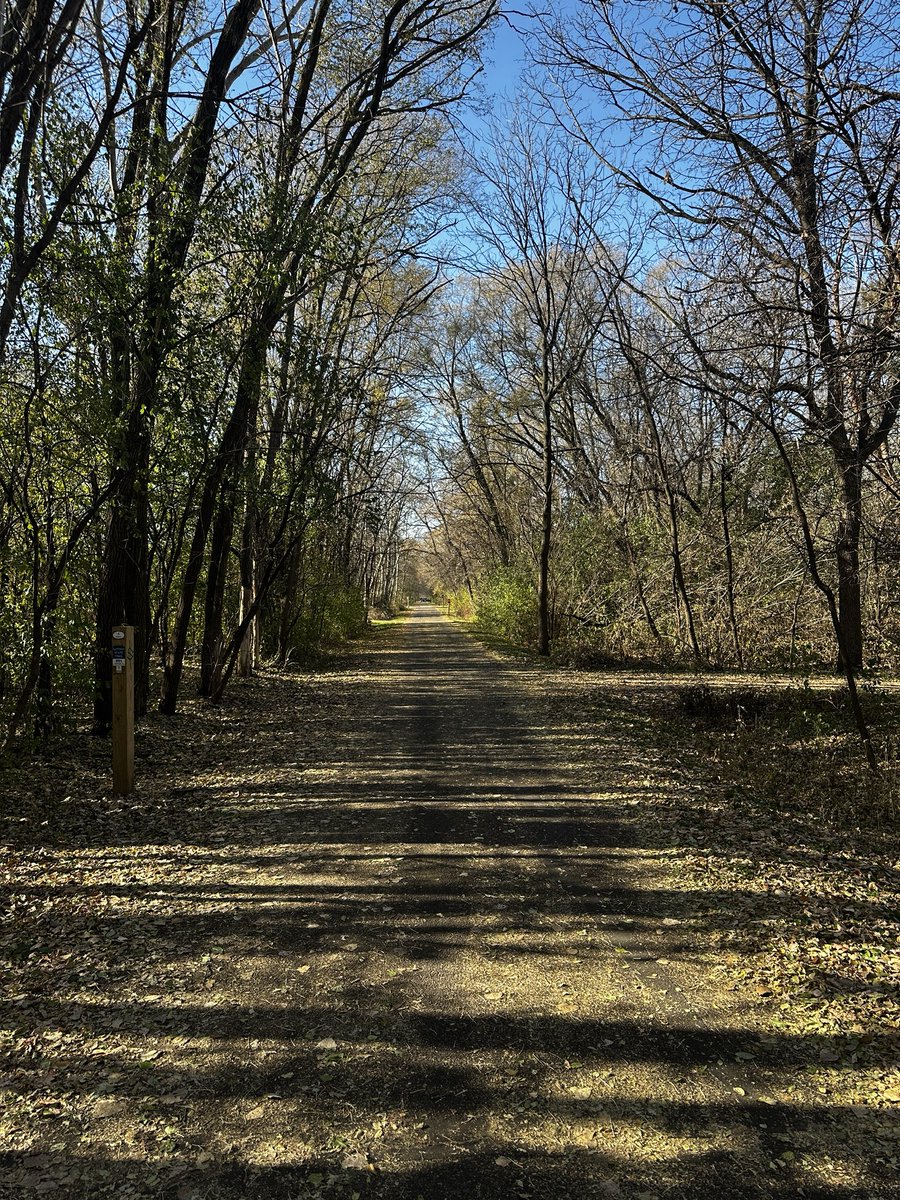 OrvoTM's tweet photo. Ran 8 miles on the Gateway today. Locked in. 🏃‍♂️🍂

📍Gateway State Trail https://t.co/MgxcWXCqPu