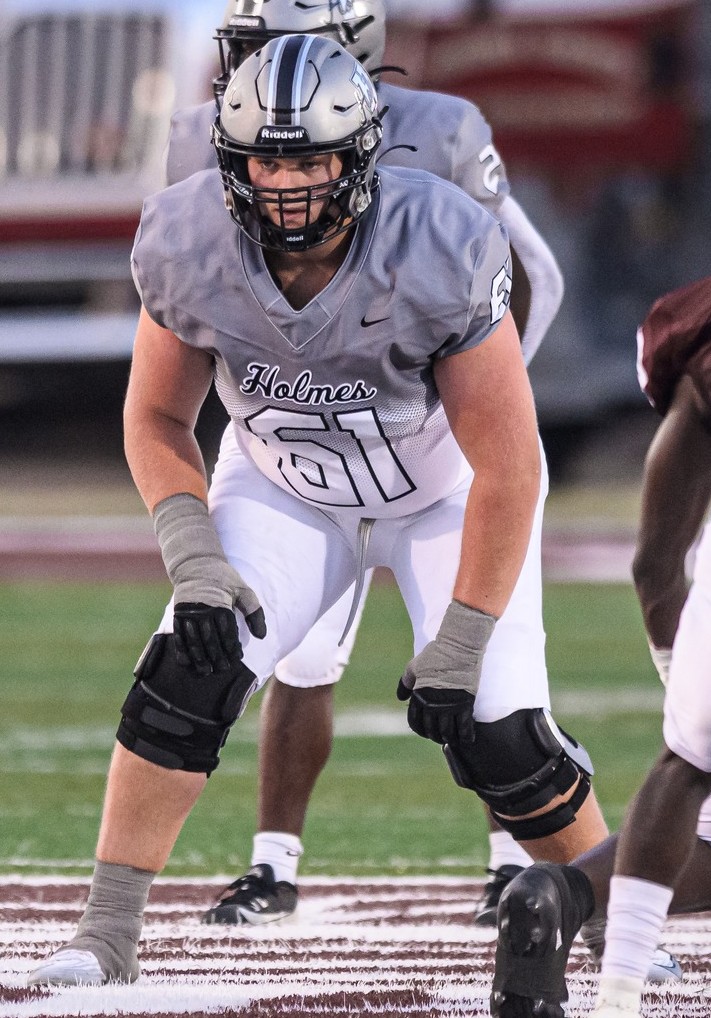 Jon Stephens <a href="/JonStephens_61/">Jon Stephens</a> @ Holmes JuCo <a href="/HolmesccFB/">Holmes Football</a> picks up <a href="/ZipsFB/">Akron Football</a> Offer <a href="/jucoweekly/">JUCOWeekly™️</a> <a href="/MSJUCOREPORT/">MS JUCO FOOTBALL™️</a>