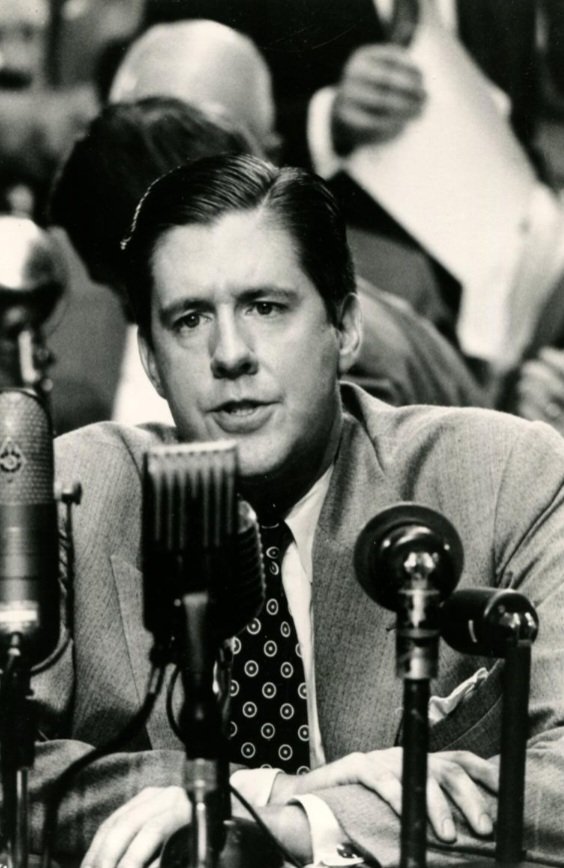 best_edherrmann's tweet image. Ed as Alger Hiss in the docudrama series 'Concealed Enemies' (1984) ✨️ #edwardherrmann #edherrmann #actor #rip #inmemory #gilmoregirls