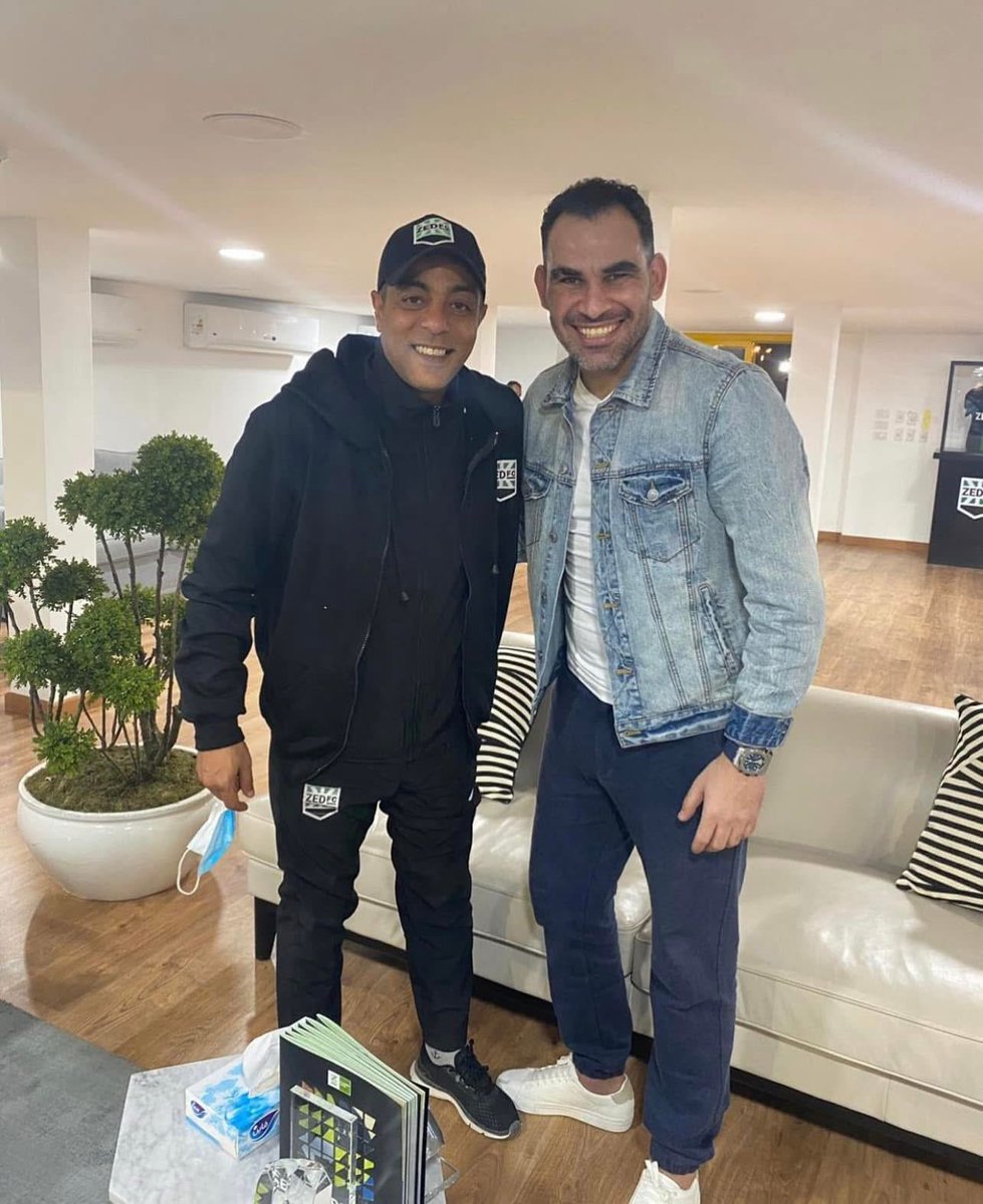 كل ما كان يشوفني قبل ما ارجع قناة الزمالك يحضني ويبوس دماغي ويقولي يا ديدو لازم تيجو النادي تشيلو معانا محدش هيشيل النادي ده غير الناس الي الجمهور عاوزها تبقي موجودة وهو سبب اساسي في رجوعي القناة تاني والله ربنا يرحمك ويجعل دعوات الملايين انهاردة من نصيبك وتشفعلك يوم القيامة