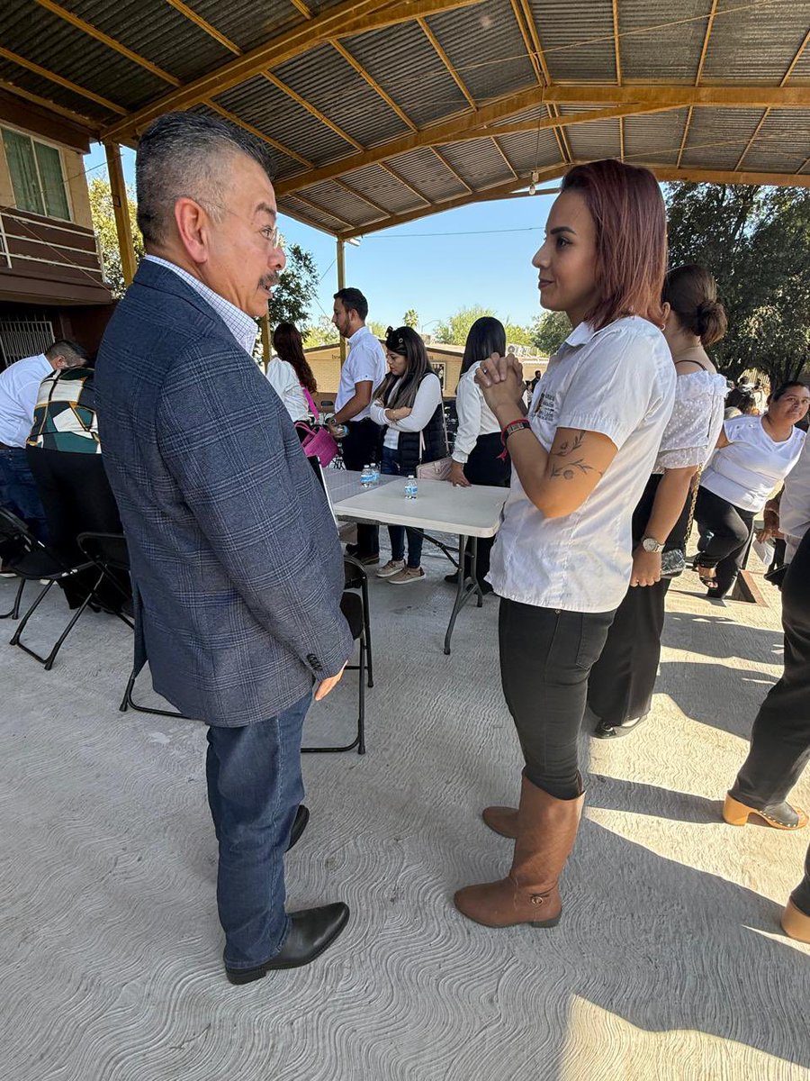 SNTE21's tweet photo. #TodosSomosUno🙋♀️
#UnoSomosTodos🙋🏻♂️
El Mtro. José Francisco Martínez Calderón, Secretario General de la Sección 21, asistió a la asamblea de constitución de la Delegación Sindical #DI350 del nivel de primarias con sede en General Treviño, https://t.co/bsS0nFvEqe
