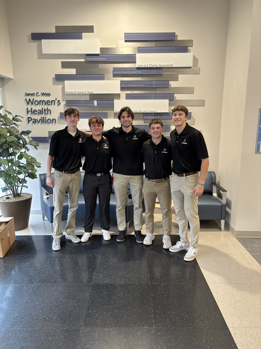 SERVICE.
How can we help?

Spent the afternoon at Janet Weis Children’s Hospital connecting, playing, and bringing some positivity to families going through some tough times!

#ItsCoolToCare 
#NS
#WIN