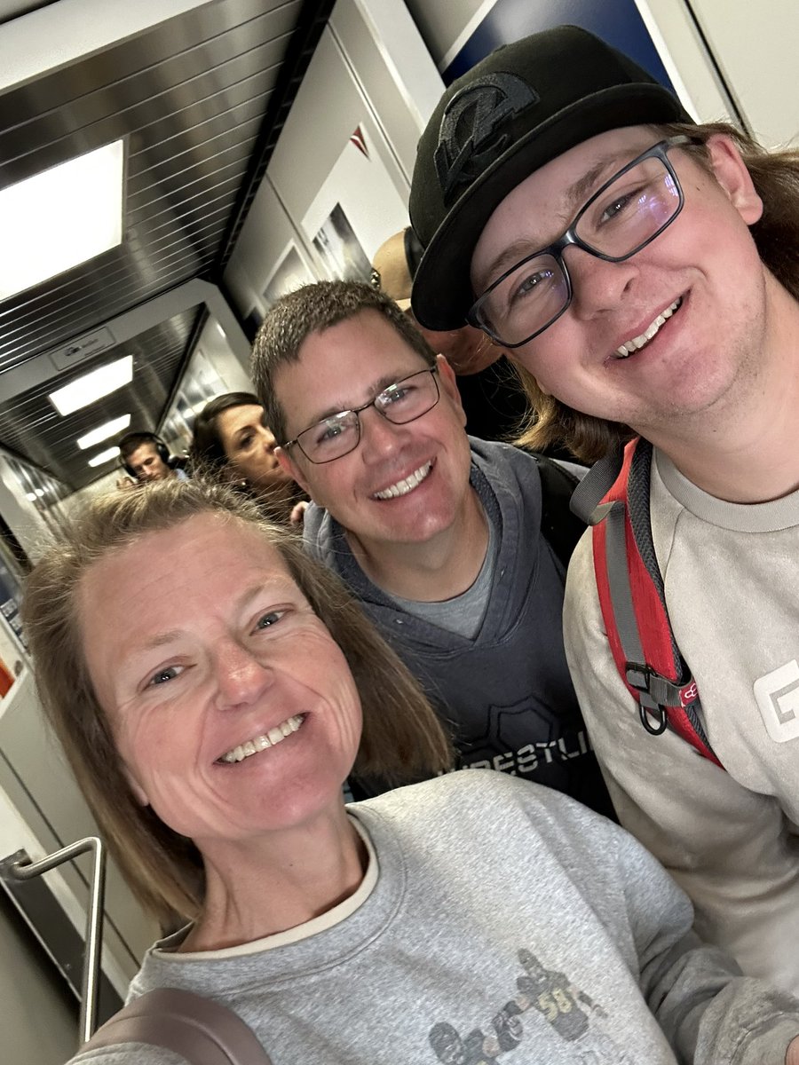 Next to last flight Of the season!   Let’s go Lions! 💜58🖤<a href="/dlawson2021/">Drew Lawson</a>  <a href="/UNAFootball/">North Alabama Football</a>