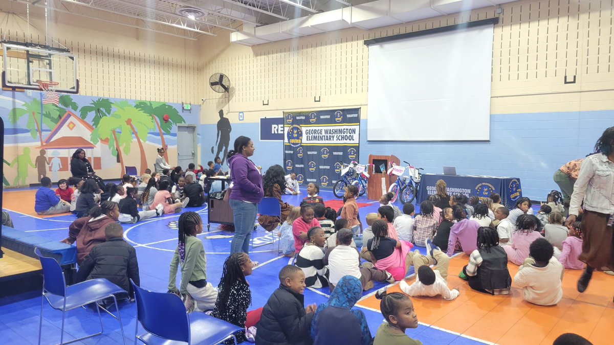 PrincipalShepp's tweet image. Today we celebrated the end of quarter 1 with an awards ceremony, picture day and an attendance incentive 🥰 my heart is so full #CitySchools #GDubb #BCPSS #Eagles #Georgie