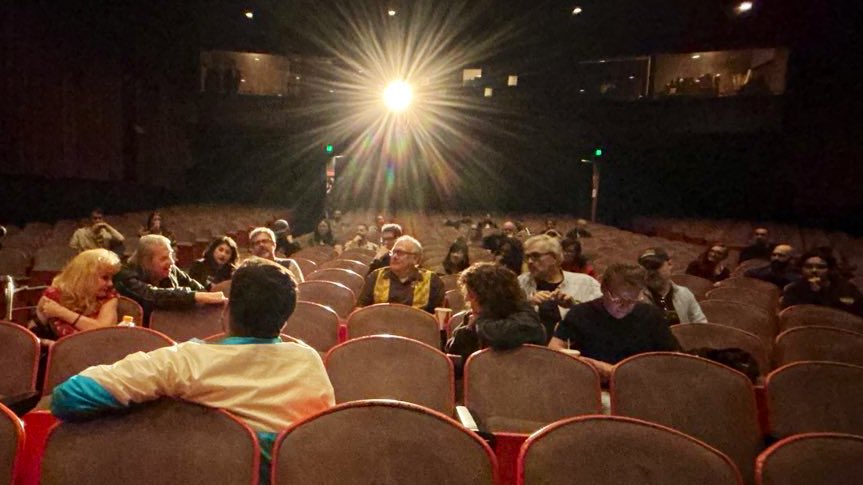 bwsaari's tweet image. Happy birthday to CHOPPING MALL - the ultimate 80’s movie and one of my all-time favorites. 🥳

I loved meeting the cast earlier this year and listening to Jim Wynorski &amp;amp; writer Steve Mitchell hold court on how it was made - that was a hell of a nice day! #MutantFam