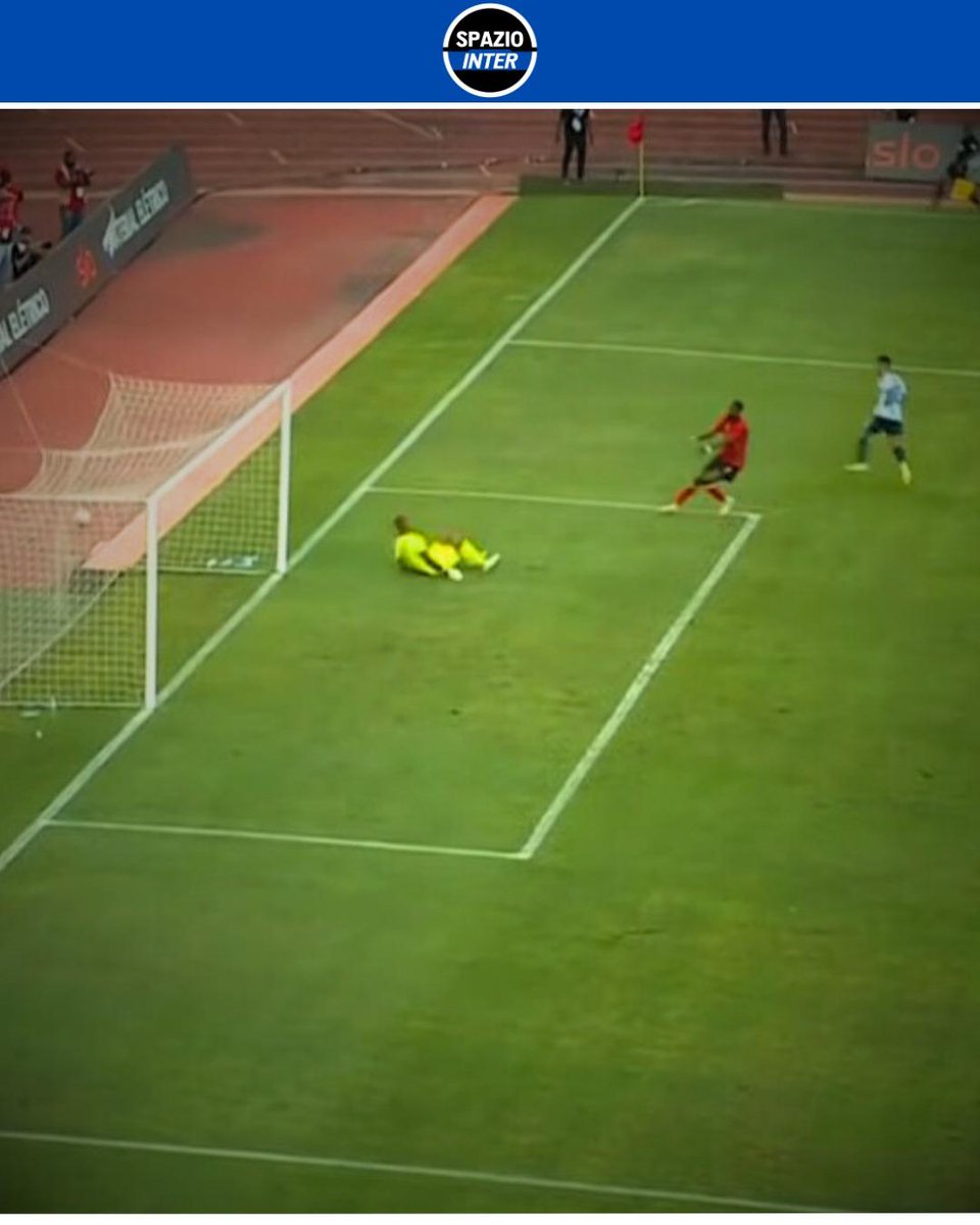 SpazioInter's tweet image. Lautaro supera Hernan Crespo😍

L&apos;attaccante nerazzurro ha giocato con la sua Argentina contro l&apos;Angola‼️

Con questa rete, il centravanti è arrivato a quota 36 gol superando Crespo nella classifica dei marcatori dell&apos;Argentina 3️⃣6️⃣

#LautaroMartinez #Argentina #SpazioInter