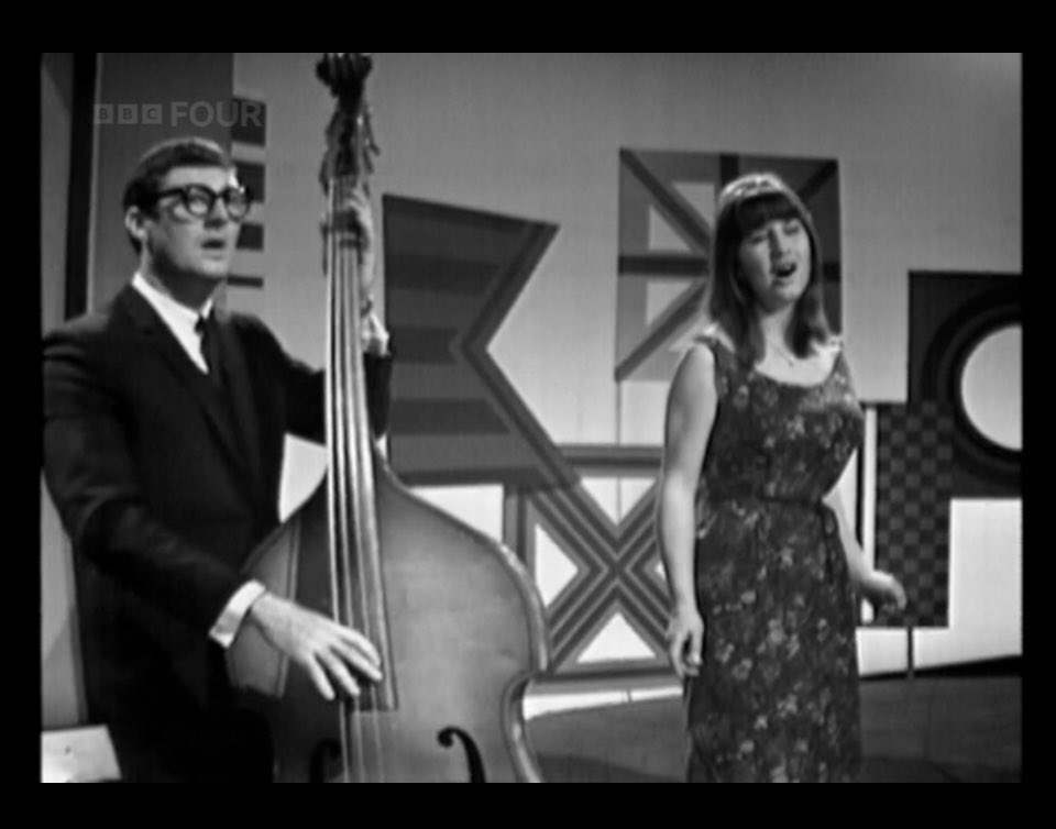 Great to see Keir Starmer and Rachel Reeves taking time out from putting income tax up by appearing as The Seekers on #TOTP
