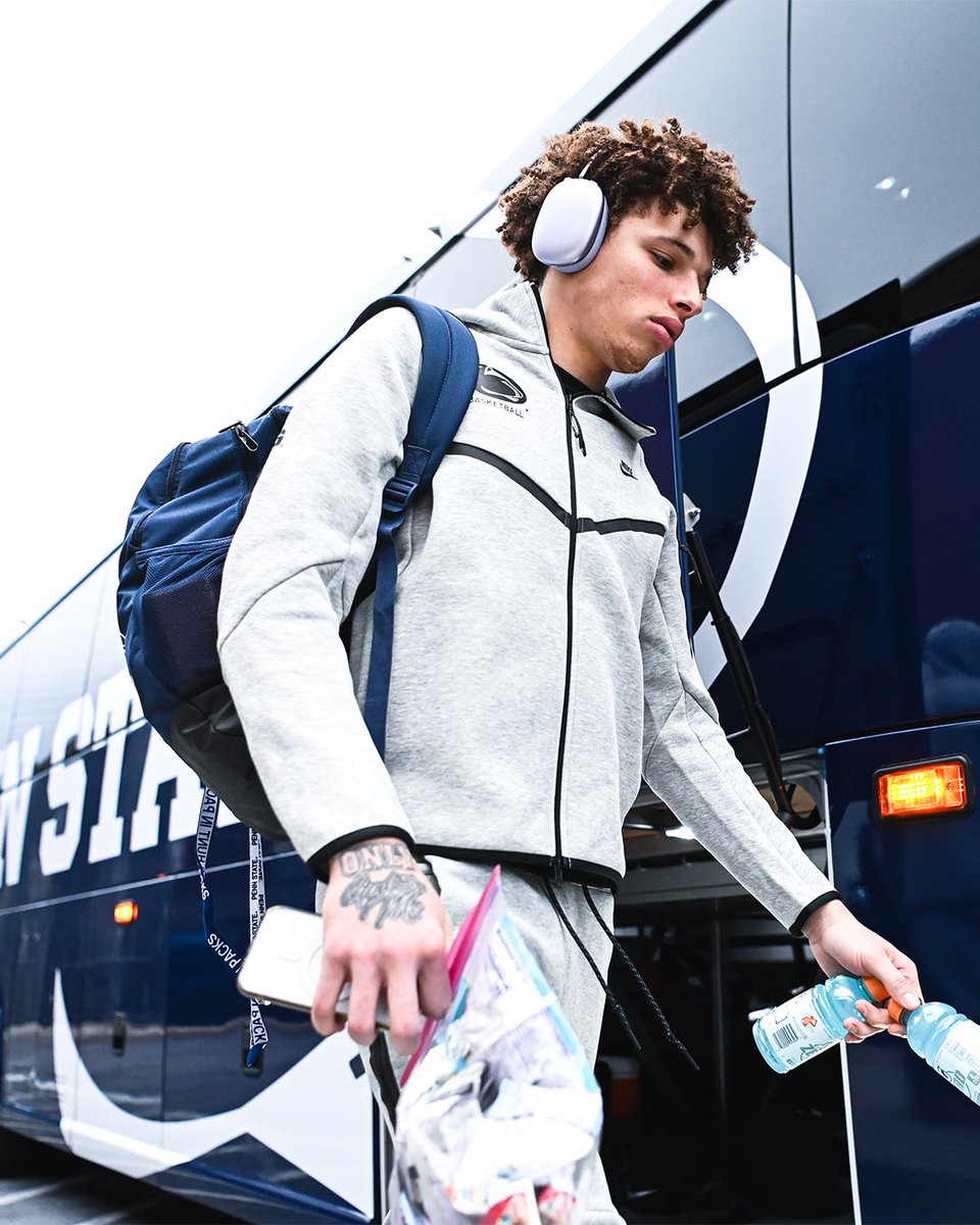 Philly bound 🚌

#WeAre