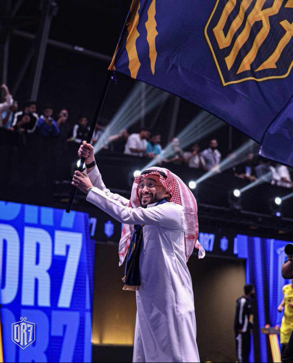 كل الفخرررررر فعلاً اول سعودي يحقق لقب الكينقز ليق في اول نسخته🫡❤️🇸🇦🇸🇦.
فخرررر انت اول رئيس يمسك النادي اول مرة ويحقق اللقب 🫡
الفخرررر الحقيقي ان اربع فرق فقط في العالم !!!
ما قد خسرت ولا مباراه بالكنقز ليق 
( وانت منهم 😭❤️❤️❤️)!!! 
<a href="/Drb7h1/">Drb7h</a> <a href="/DR7TEAM_/">DR7 TEAM</a> 

#KingsLeagueMENA | #DR7