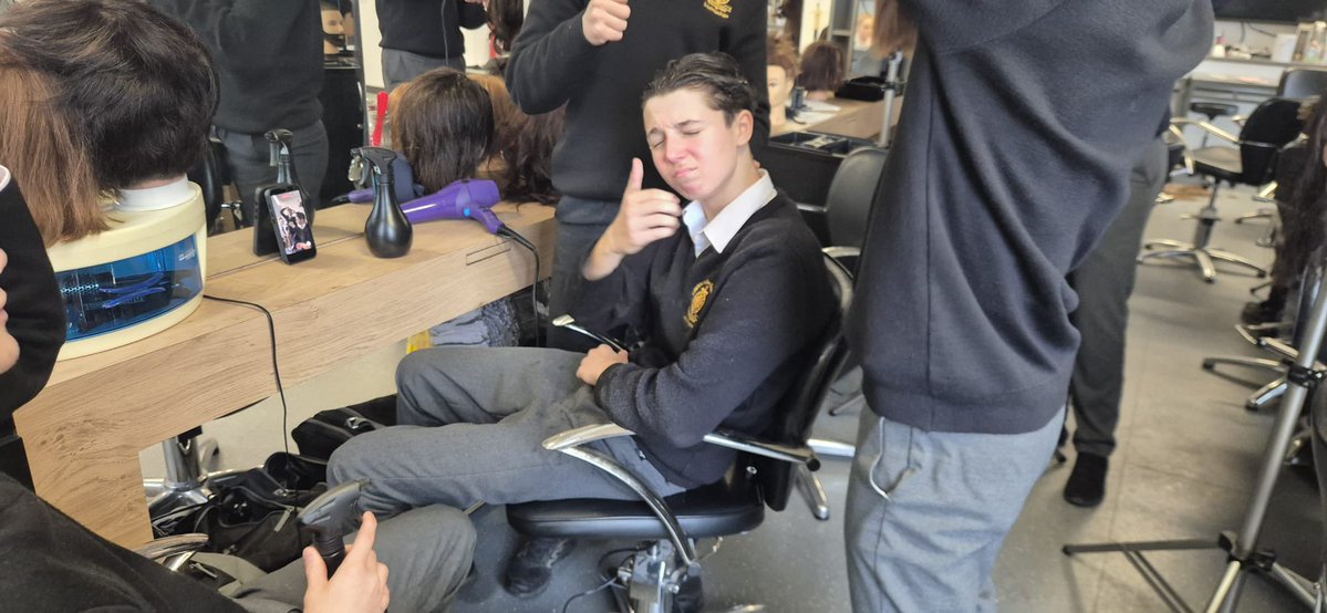 stmacartans's tweet image. Our TY students visited Monaghan Institute today trying their hand at some cookery, accounting, sports and physiotherapy, hairdressing and media.

#SkillDevelopment #LearningForLife #OurCommunity