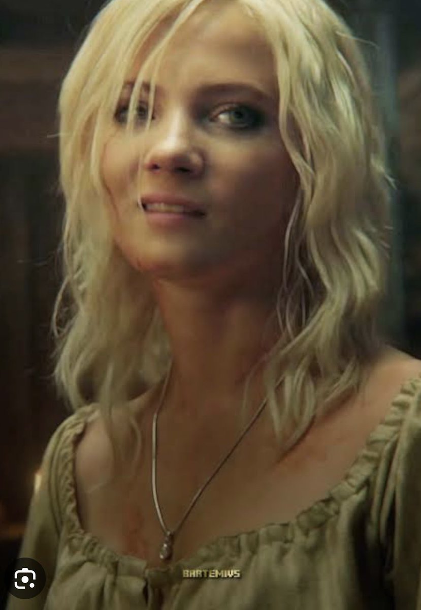 garolinecreen's tweet image. Ever since Ciri chopped her hair off this season, all I can see is Michaela McQueen from Hollyoaks… like that hair and her somehow perfect smokey eye is very late 2000s #thewitcher
