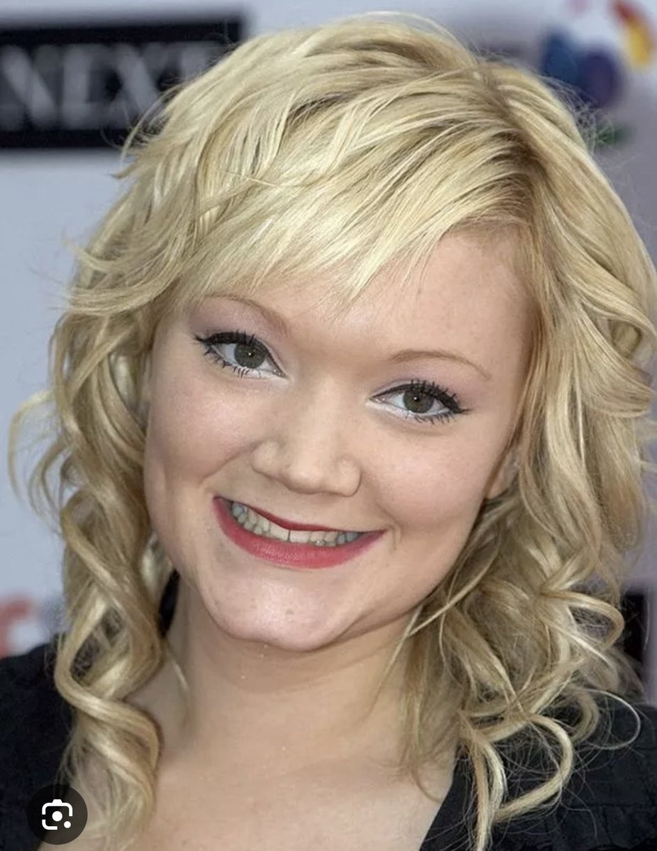 garolinecreen's tweet image. Ever since Ciri chopped her hair off this season, all I can see is Michaela McQueen from Hollyoaks… like that hair and her somehow perfect smokey eye is very late 2000s #thewitcher