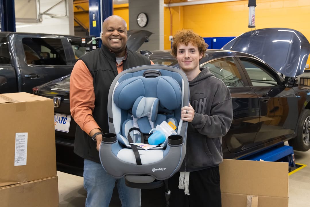 matcmilwaukee's tweet image. MATC and the @MilwaukeePolice teamed up to keep MATC student parents and their little ones safe on the road. 

Read more 🔽 
matc.edu/news/2025/11/c…