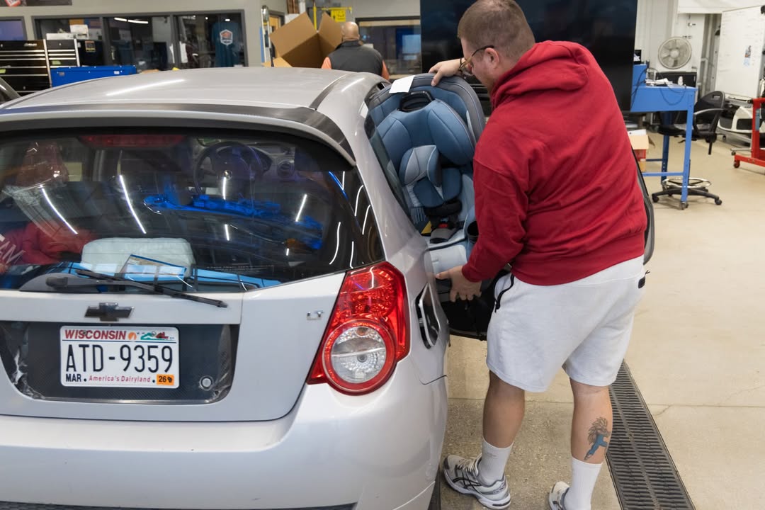 matcmilwaukee's tweet image. MATC and the @MilwaukeePolice teamed up to keep MATC student parents and their little ones safe on the road. 

Read more 🔽 
matc.edu/news/2025/11/c…