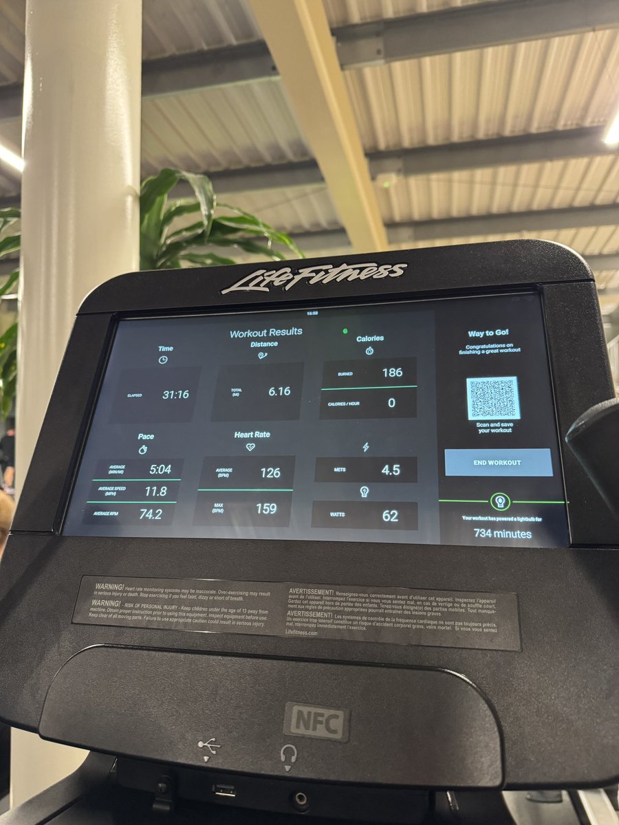 Amy 𓅪 tweet media