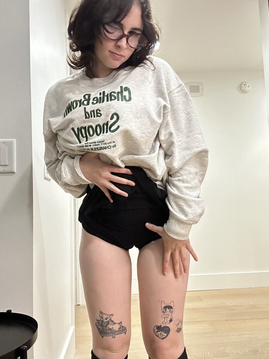 I look so nerdy but also… hot? What kind of witchcraft is this? 
#igotabigdick