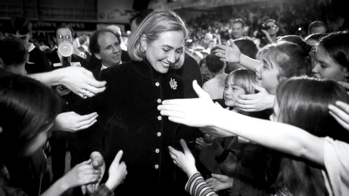 Hillary In Pictures tweet media