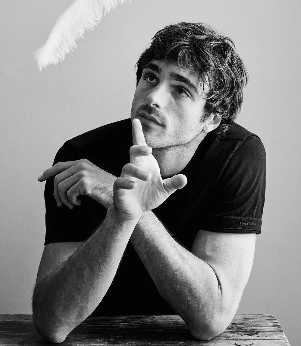 BestJacobElordi's tweet image. Jacob Elordi talks about how he felt after finishing the filming of Frankenstein:

“When I finished the film, I felt like something had shifted, like something had come unstuck in-between my ribs, I felt kind of free.”