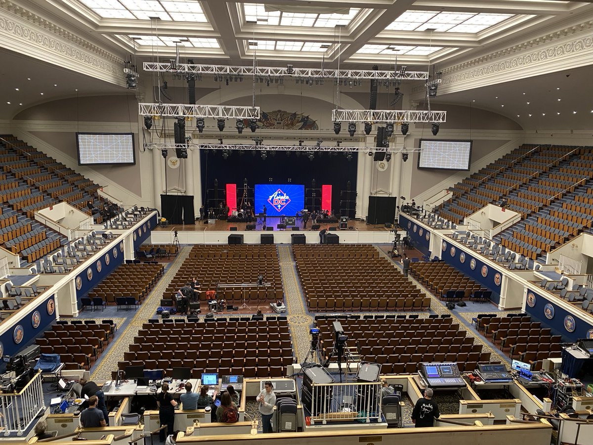 Mike_Tilley's tweet photo. Setting up for #AWAKEDC ⁦@darconstitution⁩ #SaturdayNight ⁦@MichaelAYoussef⁩ https://t.co/v5oLF5j8NL