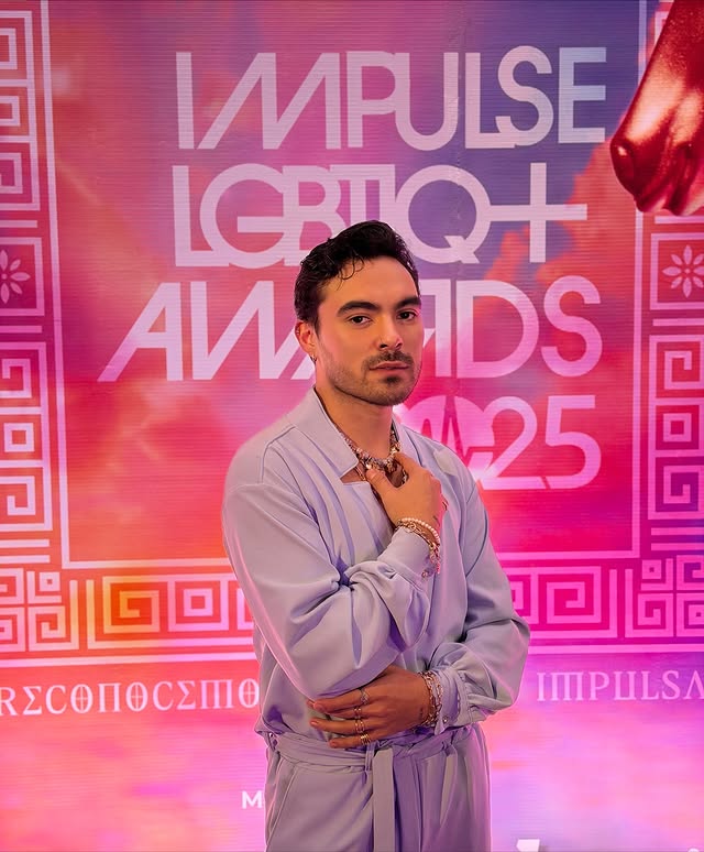 LaPrisOk's tweet photo. Nuestro querido @_DennisArana en Impulse Awards 2025

Que bello se ve con ese outfit 💚🤩😍 https://t.co/2wjaNoU3op