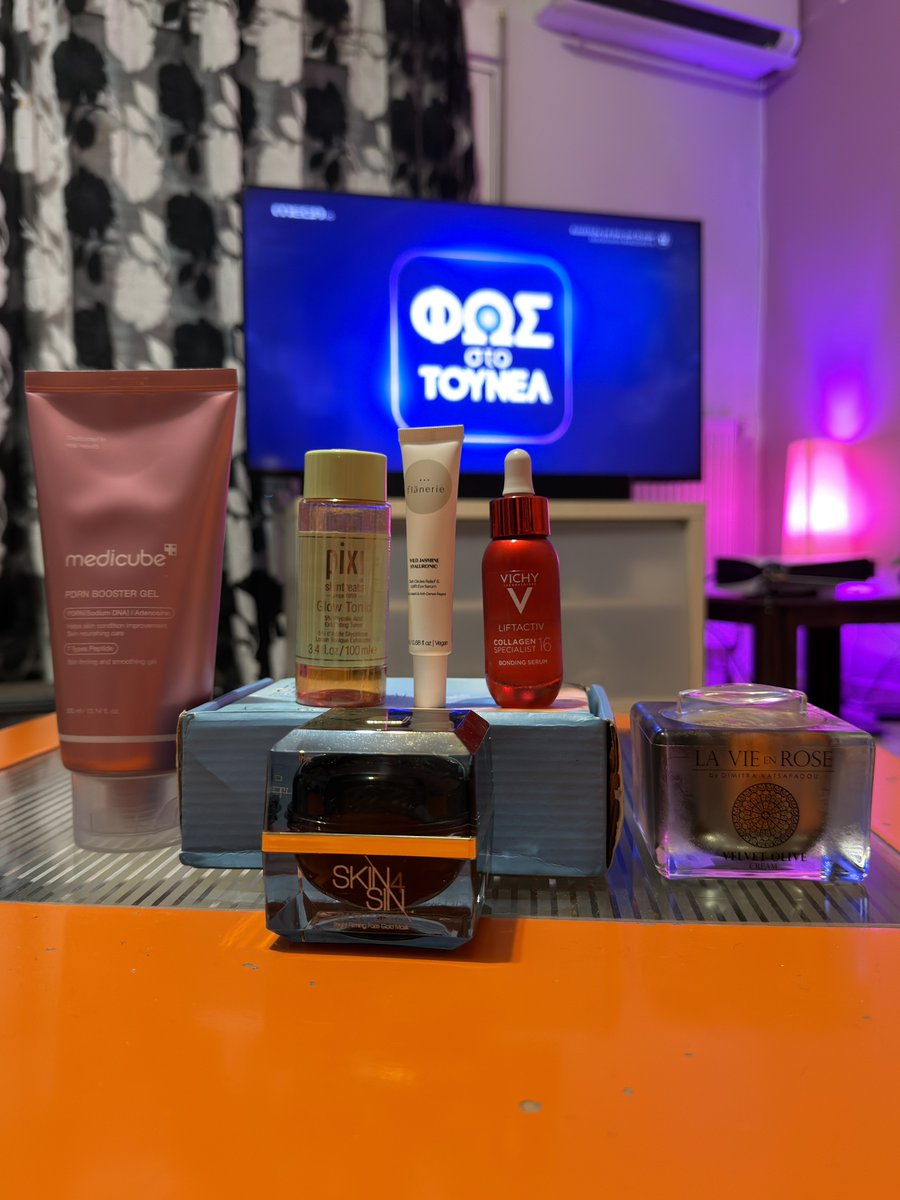 Καλησπέρα φωστουνελακια εύχομαι να είστε καλά και ευχηθούμε συλλυπητήρια στην Αγγελική μας 😔#fosstotounel