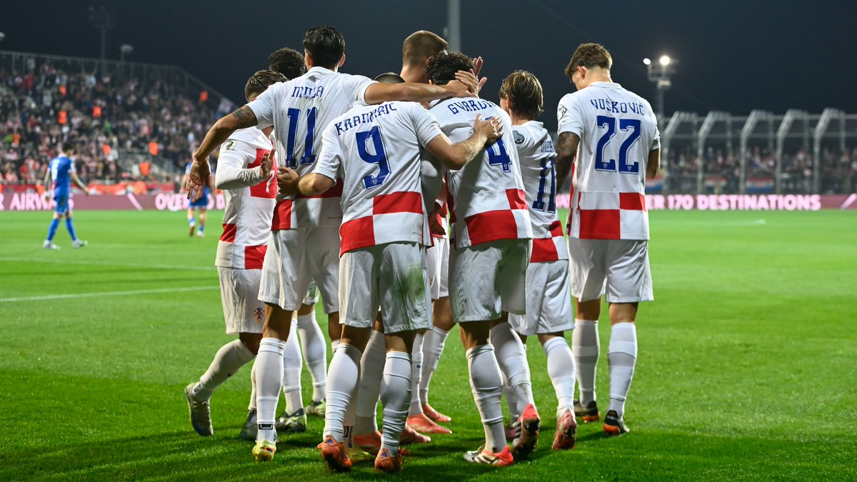 HNSfamily's tweet photo. Final whistle! #Croatia has defeated Faroe Islands 3:1 (Gvardiol, Musa, Vlašić / Turi)! 🎆

#CROFRO | #WCQ | #PokažiSrce | #Family | #Vatreni❤️‍🔥 https://t.co/guPE3uFpkA
