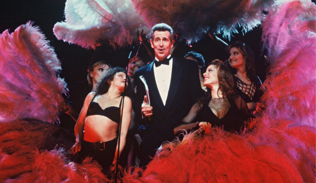 NYCityCenter's tweet image. As @chicagomusical celebrates an incredible 29 years on Broadway, we're looking back on where this production started... New York City Center!

Bebe Neuwirth, Ann Reinking, Joel Grey, James Naughton, and MORE gave it that razzle dazzle from day one. 

Congrats @chicagomusical!