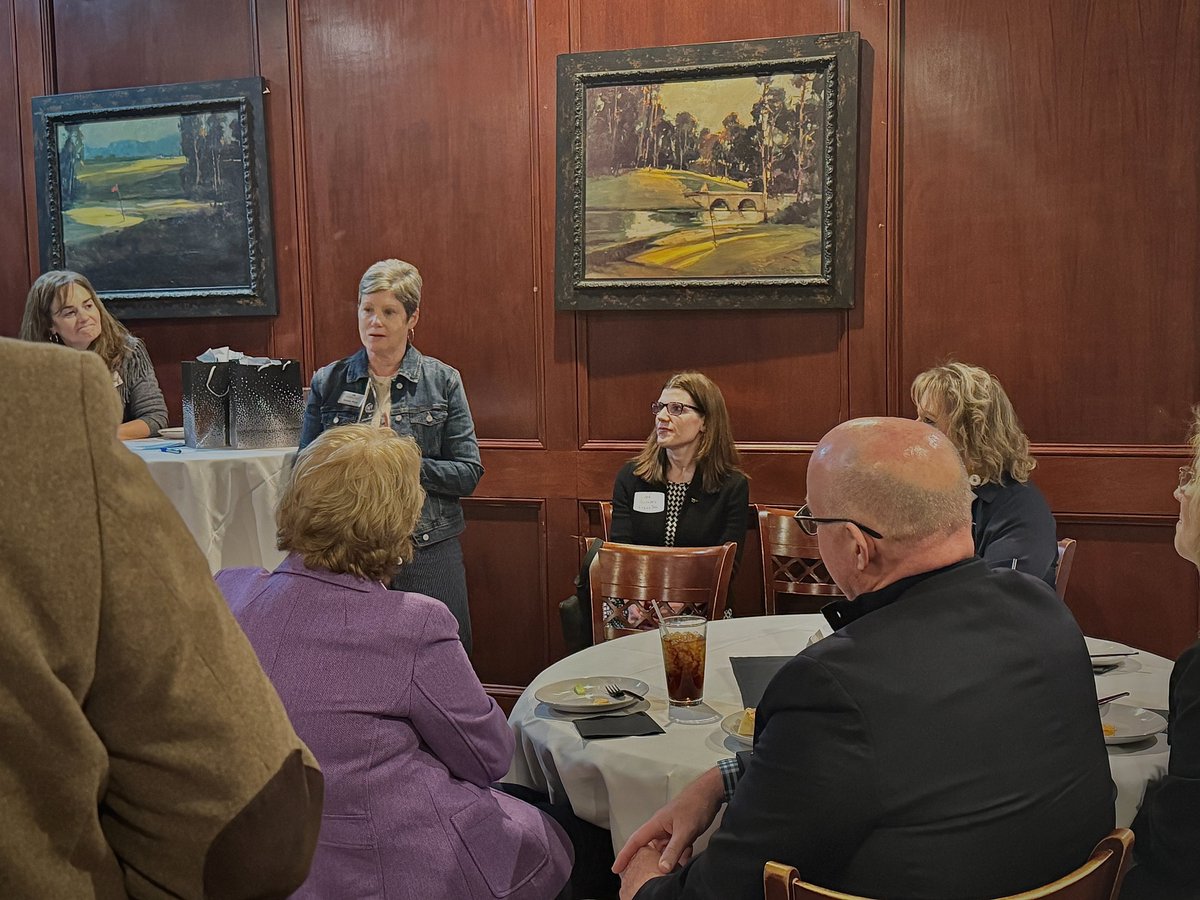 Click & Pledge tweet media